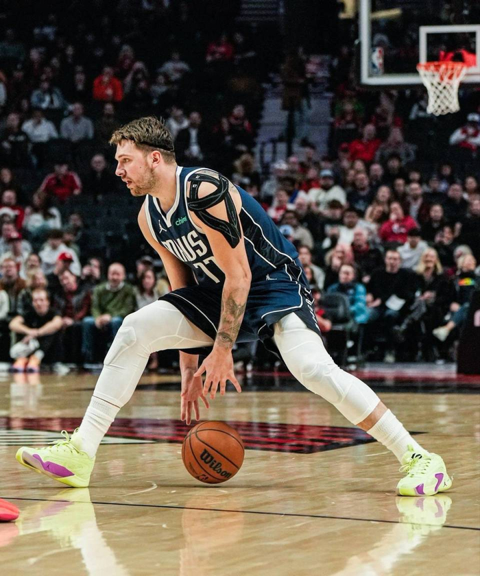 卢卡·东契奇统治力爆表 技术犯规危机威胁MVP之