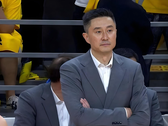 广东队签约2米10中锋拉科塞维奇 杜锋面临外援裁