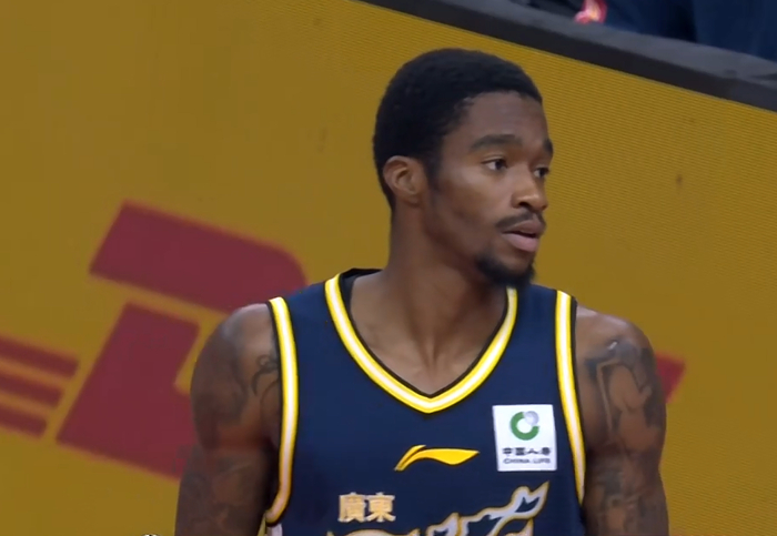 广东队签约2米10中锋拉科塞维奇 杜锋面临外援裁