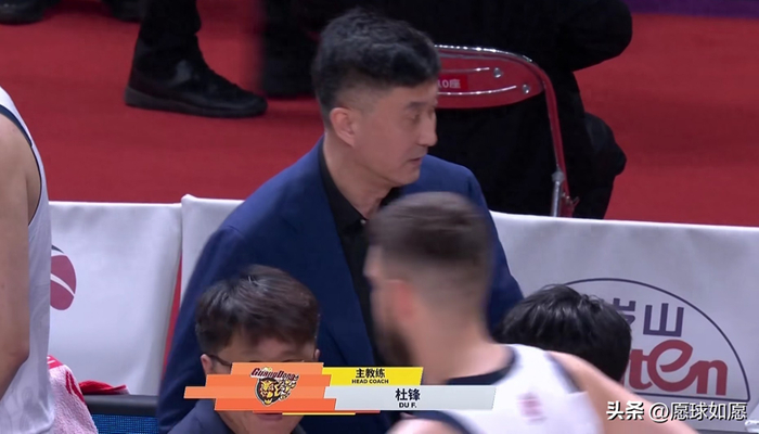 广东男篮G2客场逆转广州总比分扳平11 胡明轩萨林